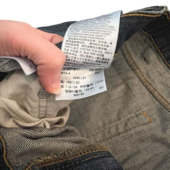 LEVI Men’s Classic Straight Dark Wash Blue Jeans Size W44 L34 - Picture 5 of 8